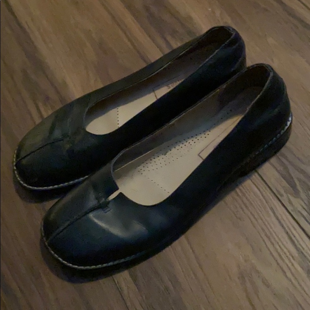 Leather Flats 10W
